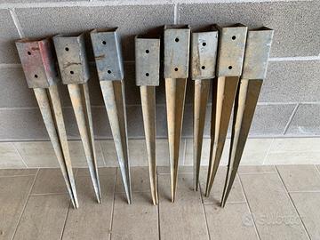 Supporti per pali