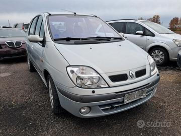 Renault Scenic anno 2001 ricambi usati