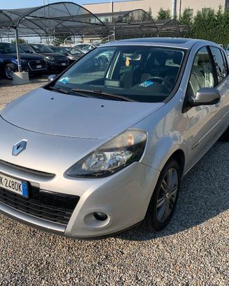 RENAULT Clio 1.2 16V 5 porte Live!
