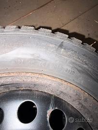 Gomme auto