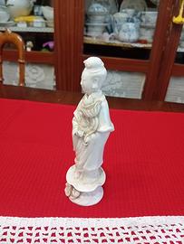 Statuina in ceramica  fiori di loto