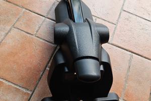 Portatarga e frecce originali MT125 2022