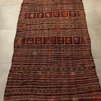 Tappeto Bakhnough tunisino in lana.