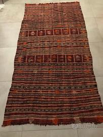 Tappeto Bakhnough tunisino in lana.