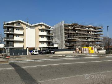 4 LOCALI A RIVALTA DI TORINO