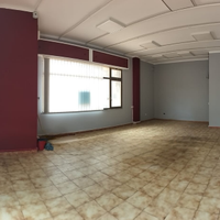 Locale ad uso commerciale