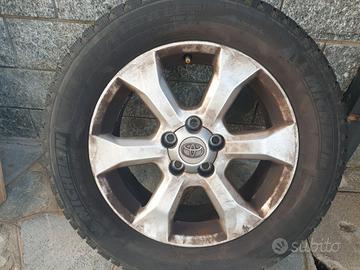 Kit cerchi in lega più gomme invernali