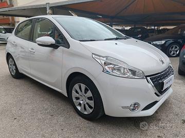 Peugeot 208 1.4 HDi 68 CV 5 porte