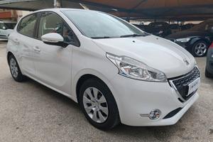 Peugeot 208 1.4 HDi 68 CV 5 porte