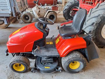 Trattorino tagliaerba