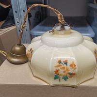 lampadario vintage in vetro e ottone