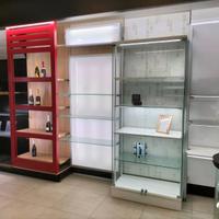 Arredamento scaffalatura per negozio