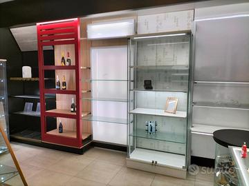 Arredamento scaffalatura per negozio