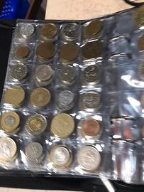 Collezione di  monete e banconote