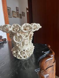 Antico centro tavola in ceramica