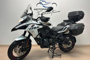 BENELLI TRK 502 X TRK502X + SET 3 VALIGE 2024