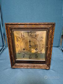Orologio da camino in legno con carica manuale