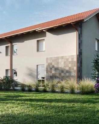 Villa di 130 m² con 4 locali e box auto a Lombardo
