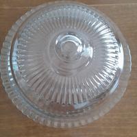 Piatto con cupola per formaggi