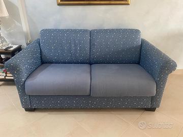 Divano letto con due poltrone