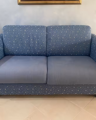Divano letto con due poltrone