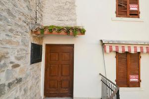 Casa indipendente in pietra a Parnacciano
