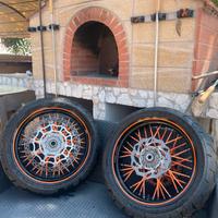 Cerchi motard 17 pollici