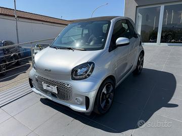 Smart ForTwo EQ Passion uff Mercedes Roma