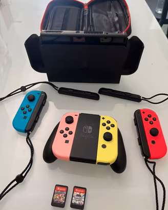 Nintendo Switch OLED full set + 4 Joy-Con + giochi