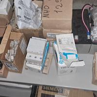 Materiale elettrico trifase