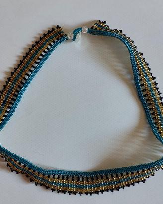 Varie collane africane