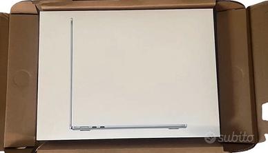 macbook air 13” chip m5 NUOVO CON FATTURA
