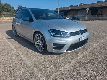 Volkswagen Golf 7 R  2.0 4Motion
