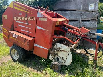 Imballatrice rotopressa fieno mucche cavalli