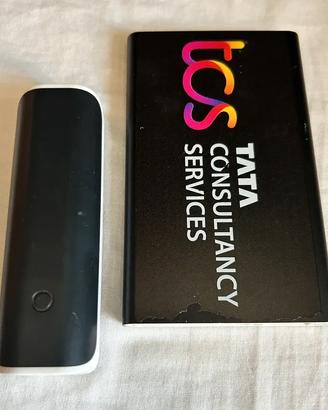 2 Powerbank compatte portatili USB 2200-4000 mAh