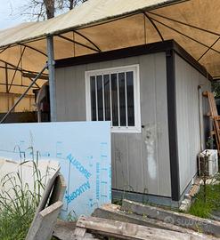 Container ufficio e gazebo