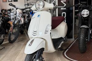 Piaggio Vespa 125 Primavera