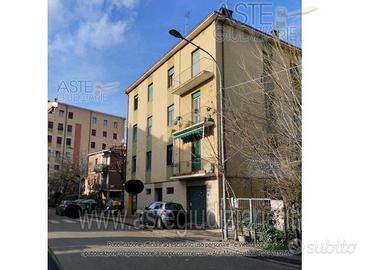 Box/Posto auto Modena [A4338260]