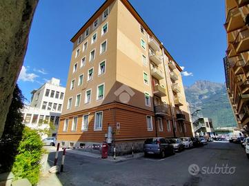 3 LOCALI A AOSTA