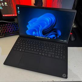Pc portatile dell i5 8gb ram 500ssd come nuovo