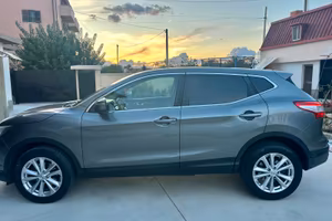 Nissan qashqai full optional