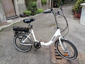 bicicletta elettrica pieghevole