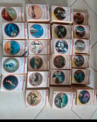 n. 111 libri URANIA da anno 1968 al 2003