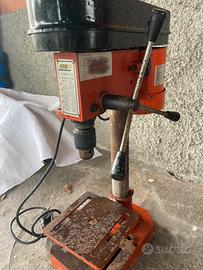 Trapano a colonna da banco funzionante officina