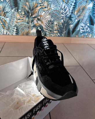 Sneakers donna F65 nere con suola platform
