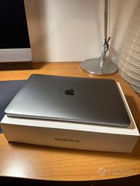 Apple MacBook Air M1 - 256GB- 2022 Grigio Siderale