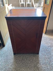 Macchina da cucire manuale Necchi anni '70
