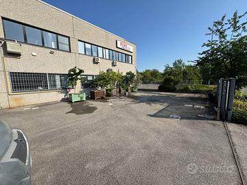 Immobile di 780 m² a Anzola dell'Emilia