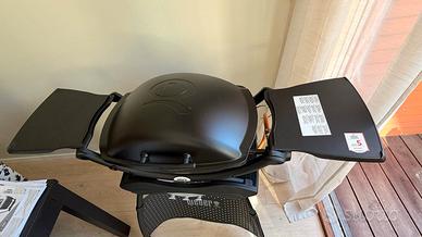 Weber Q2000 barbecue a gas con supporto