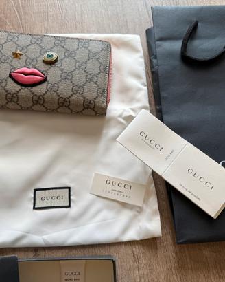 Portafoglio originale Gucci supreme